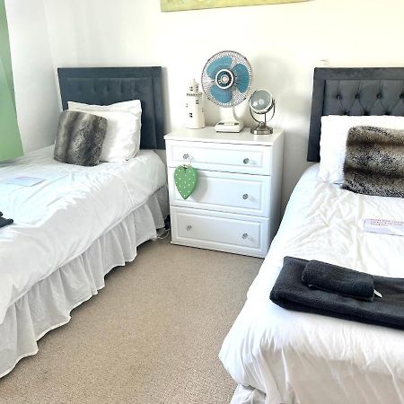 Stunning Beach Front House - Sleeps 6 Pwllheli Exteriér fotografie