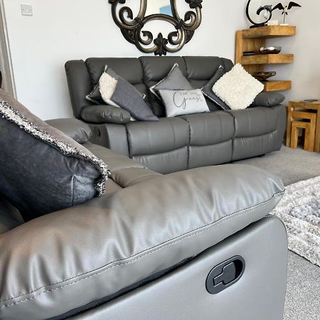 Stunning Beach Front House - Sleeps 6 Pwllheli Exteriér fotografie