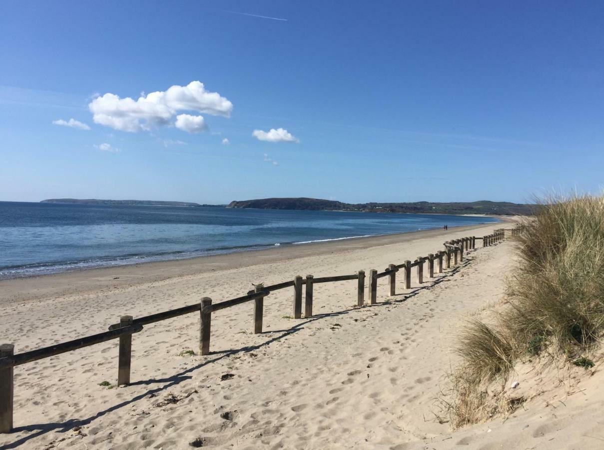 Stunning Beach Front House - Sleeps 6 Pwllheli Exteriér fotografie