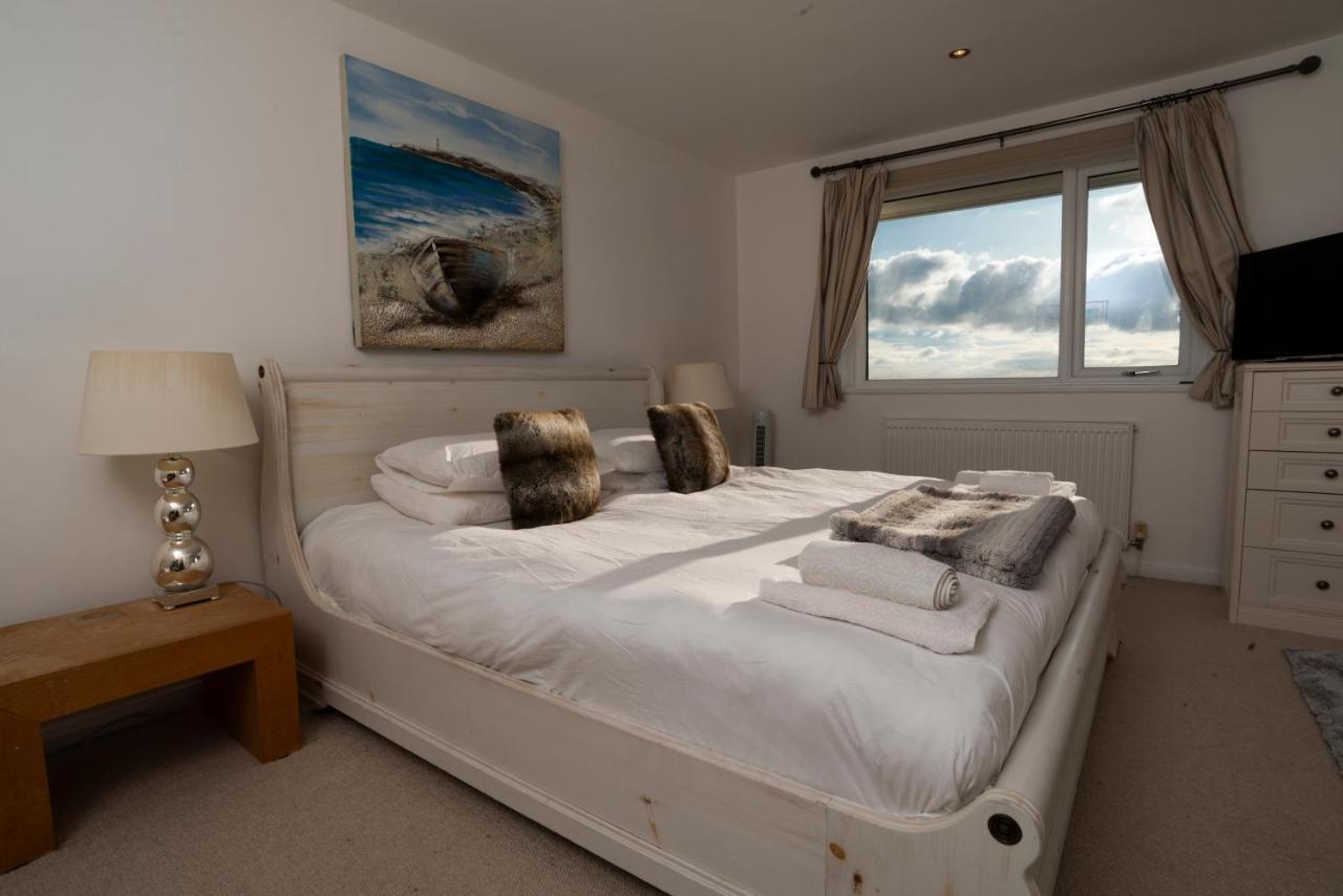 Stunning Beach Front House - Sleeps 6 Pwllheli Exteriér fotografie